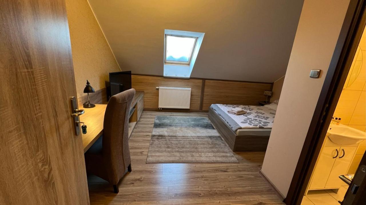 Fitnessfun Bed and Breakfast Krzyż Eksteriør billede